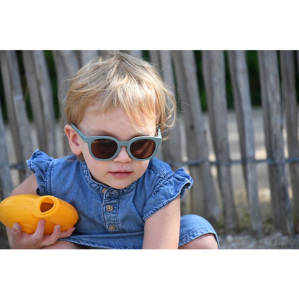 BEABA Square Transparent Lunettes de soleil pour enfants 2-4 ans - vert fumé