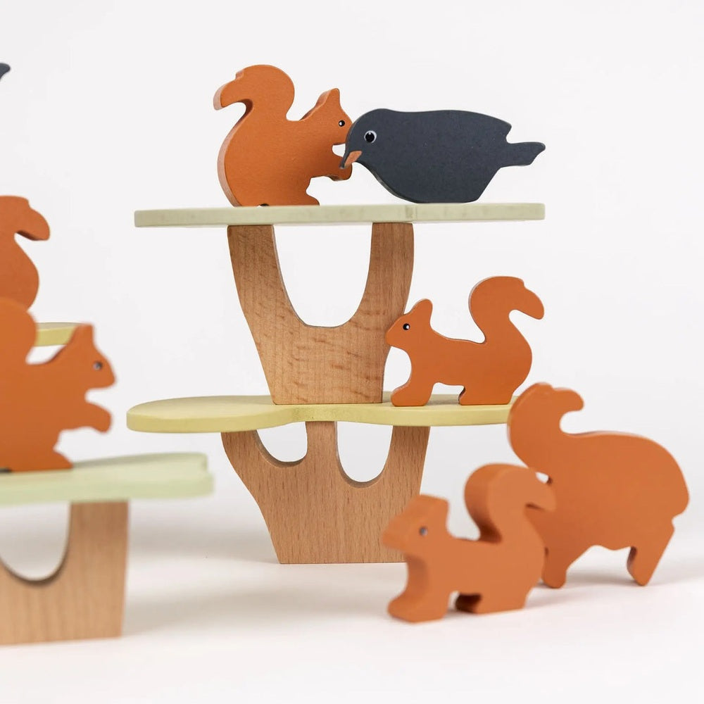 Stacking Game Squirrels