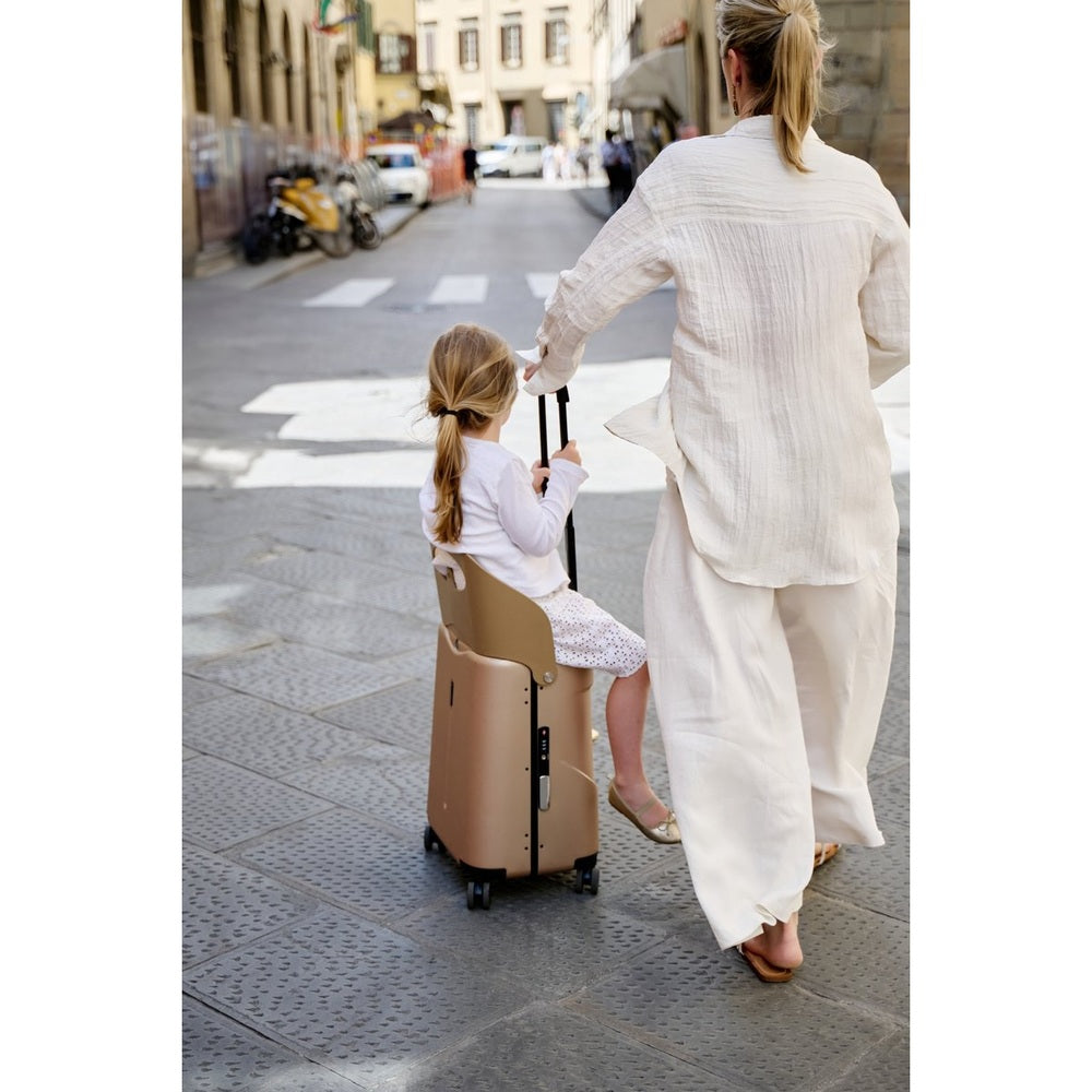 txt
MiaMily valise à chevaucher pour enfants - Avec siège jusqu’à 100 kg - serrure TSA - or champagne