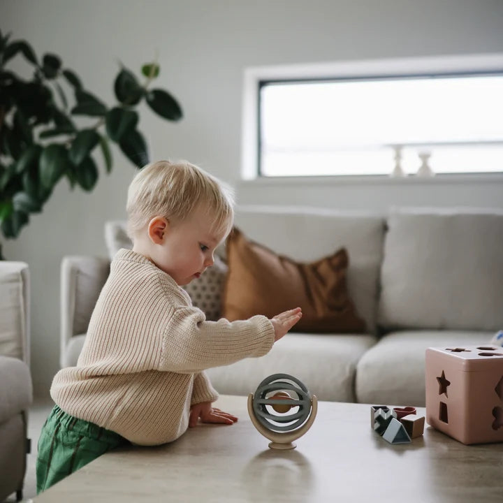 Mushie - Suction Spinner Ball