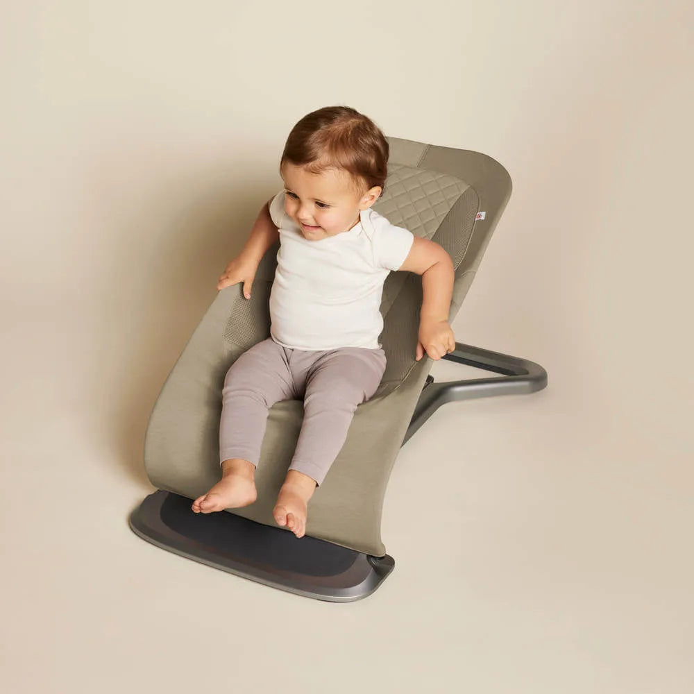 Ergobaby 3-in-1 Evolve Bouncer - Wipstoeltje Soft Olive